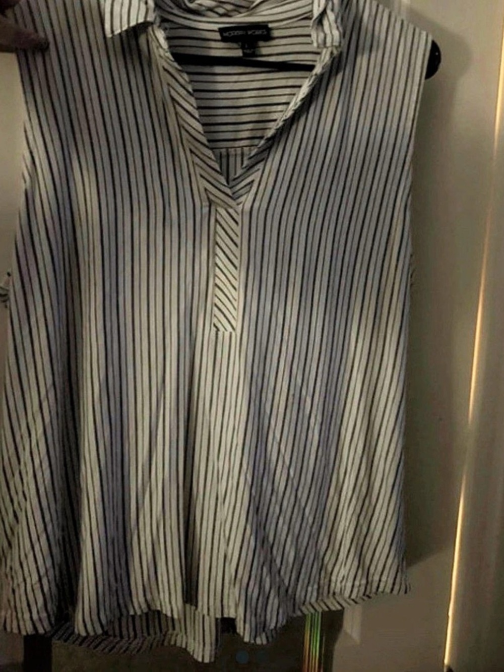 Modern Works Striped Blouse in White & Black Size Large Like New